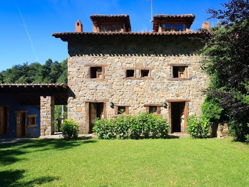 La Yosa De Arguebanes Villa Exterior photo